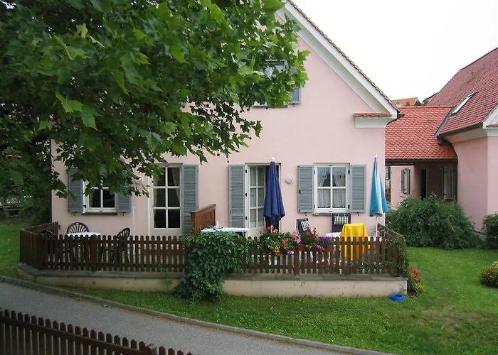 Semesterbostad Thermen - Biodorf